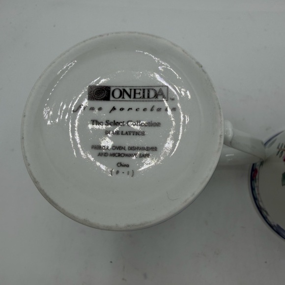 Set Of Two Oneida Blue Lattice Mug 1215336 Floral Cottage - Picture 9 of 9